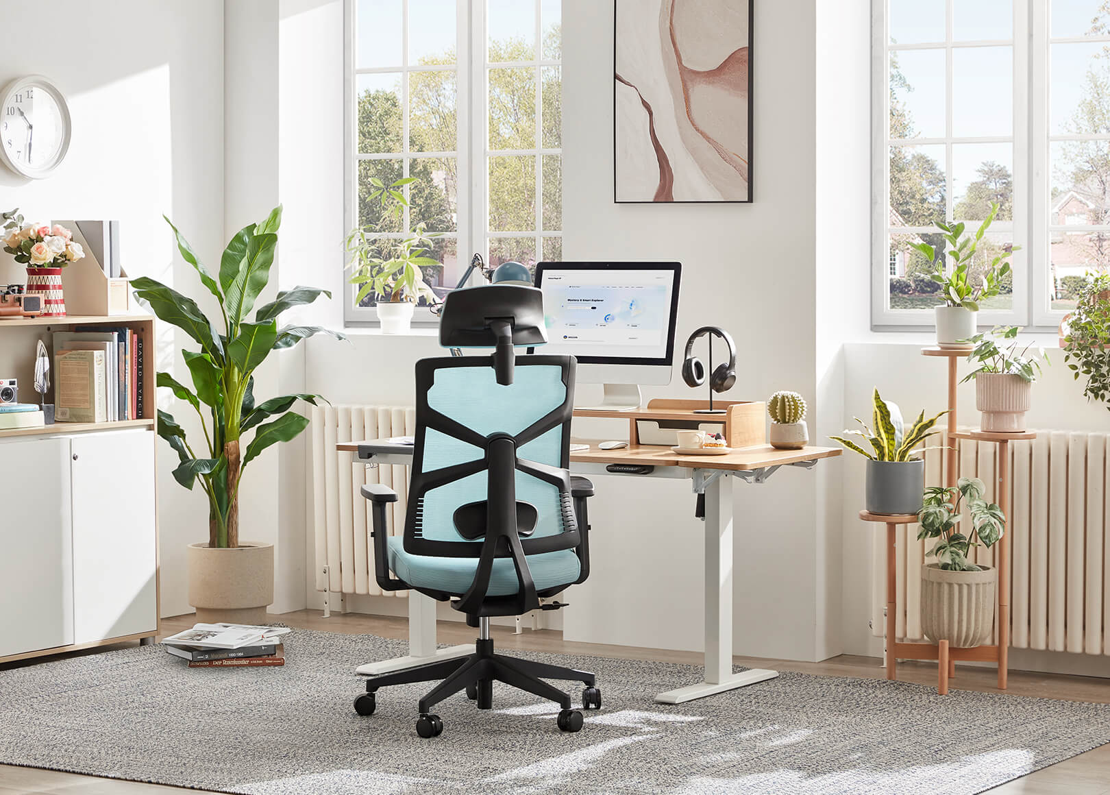 Cyan Voyager Pro Office Chair with Sturdy Backrest in Home Office Setting
