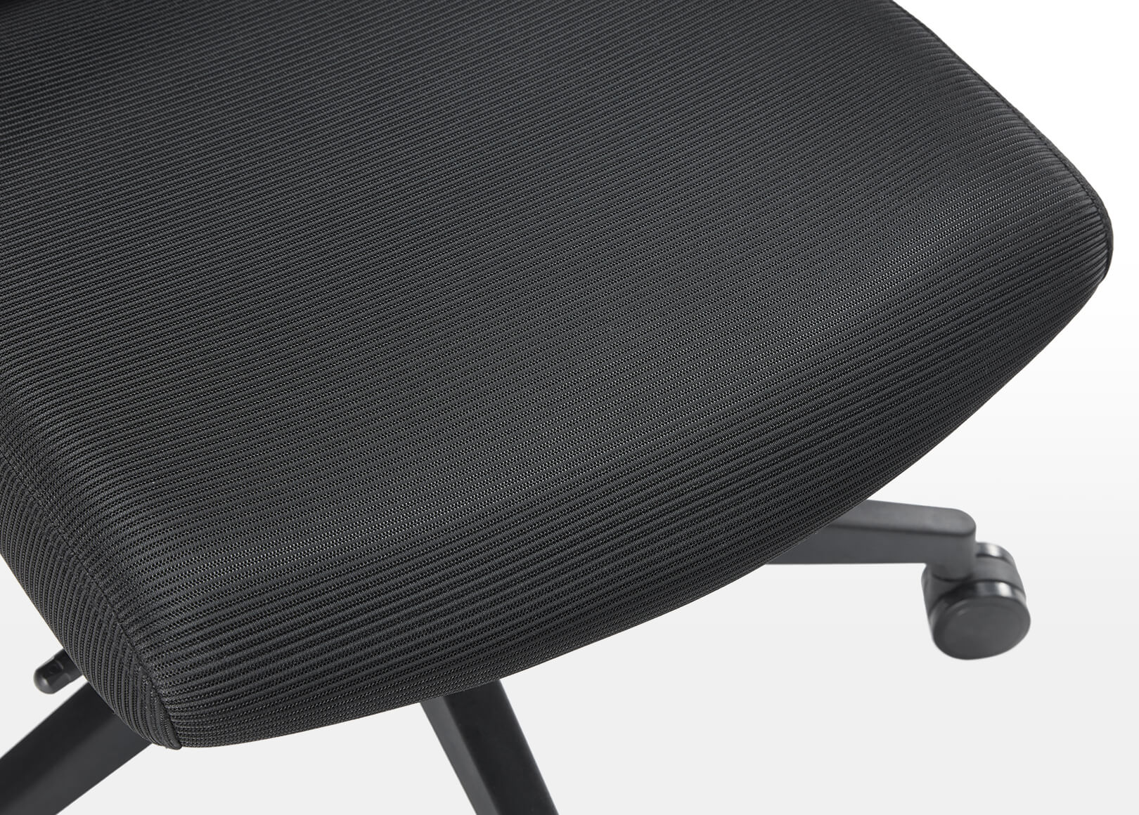 Best office chair for long hours - Soft seat pan made from molded foam for superior comfort